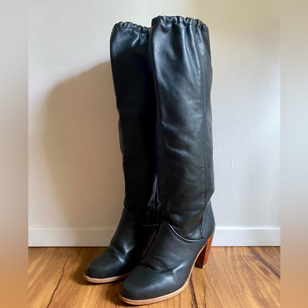 VTG Zodiac Tall Leather Boots
